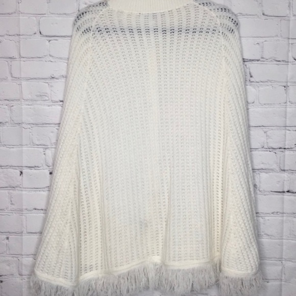 English Village crew neck fringed poncho - Picture 4 of 6